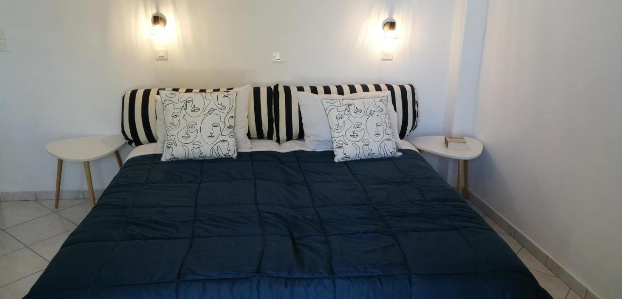 Santo Spiti Sou 3 Apartman Fíra Kültér fotó